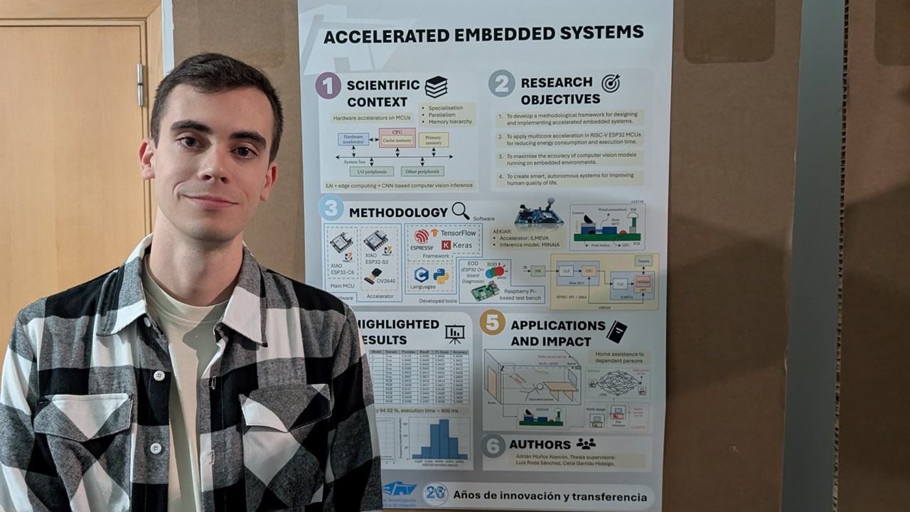 25-10-10_aniversarioi3aAdrian