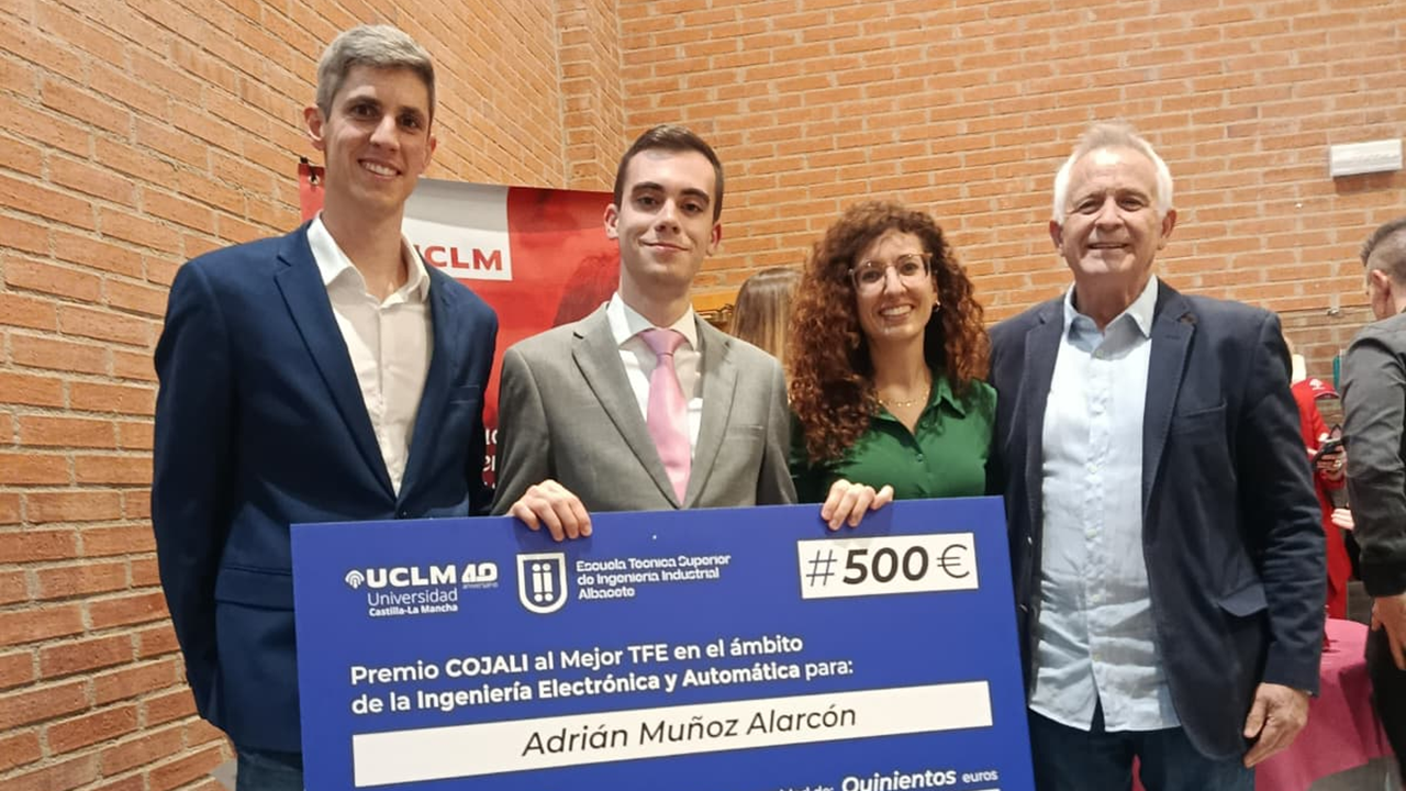 25-10-20_adrian_premio