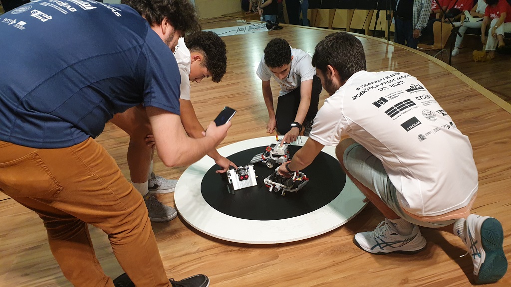Convocatoria de los premios de la V Competición de Robótica Intercampus UCLM 2025 (Resolución provisional)