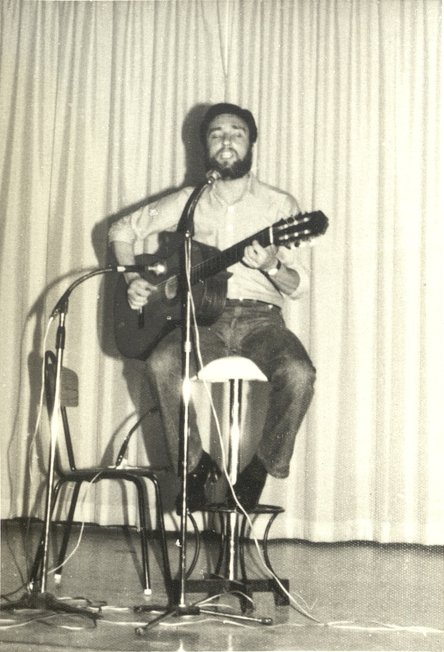 Javier Segovia Cantautor