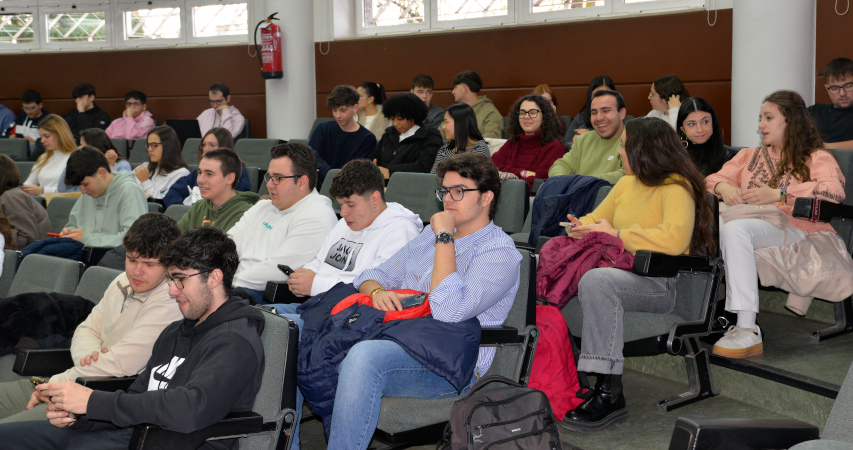 Seminario 'La desglobalización: nuevos problemas y nuevas soluciones' en el Campus de Ciudad Real.