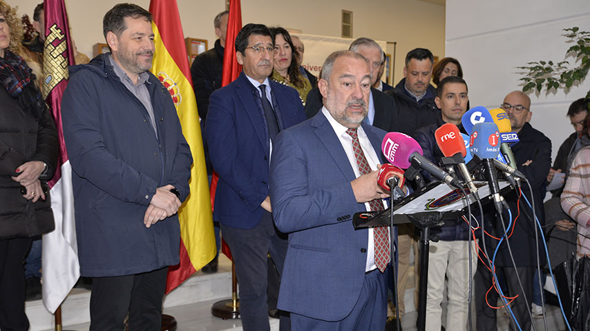 Reapertura de la avenida Camilo José Cela de Ciudad Real, tras las obras de reurbanización sostenible.