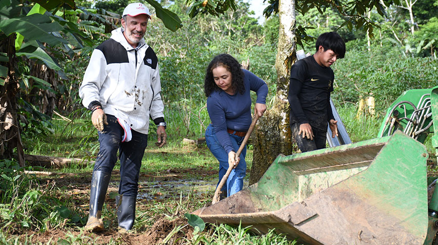La UCLM colabora en un proyecto de instalación de paneles solares en la selva amazónica ecuatoriana 
