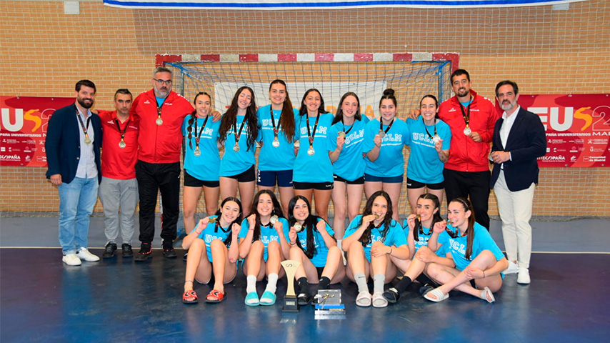 La selección de balonmano de la UCLM, oro en el CEU 2025.