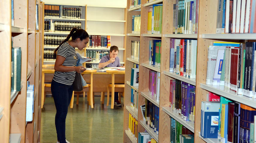 La Biblioteca General ofrece una imagen 'positiva y accesible', según los evaluadores