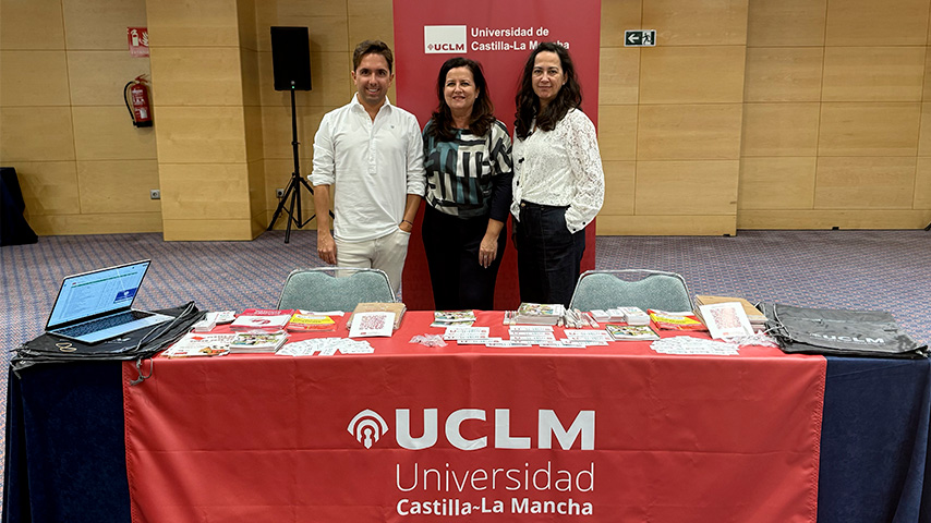 José Manuel López Torán, Rebeca Rubio Rivera y Gema López en el University Day Valencia.