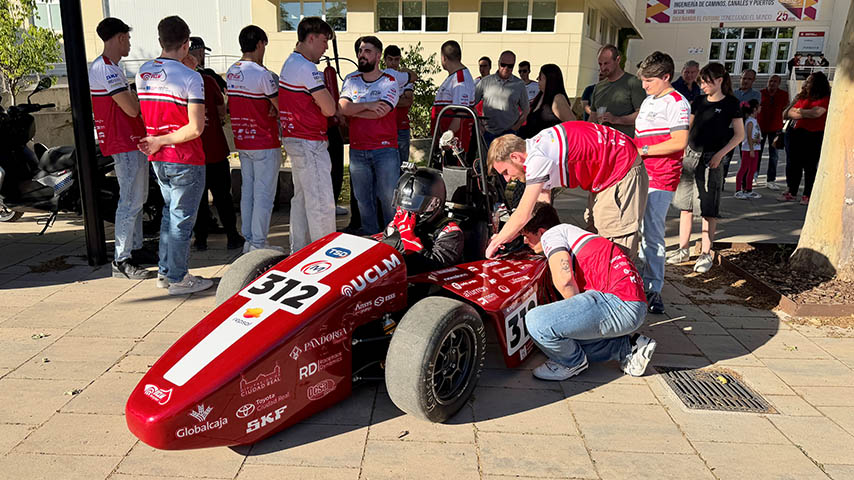 Presentación del monoplaza del equipo UC